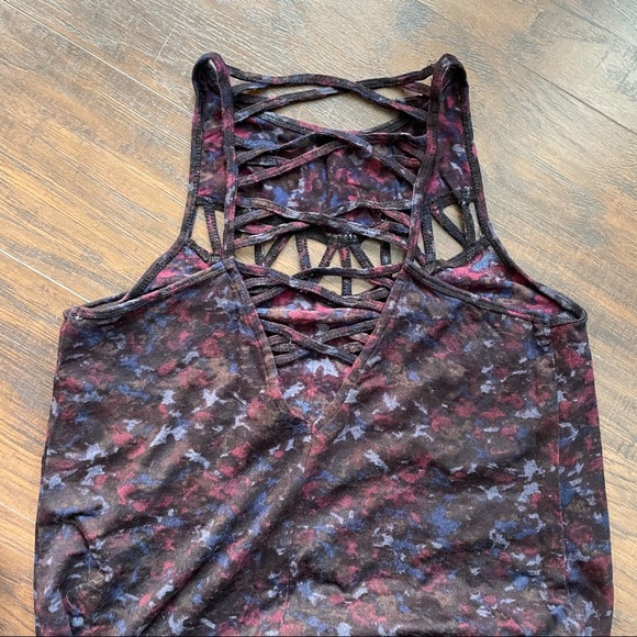 RVCA Jersey Maxi Dress With ‘Windowing’ - Picture 3 of 5